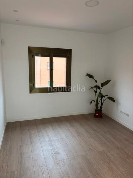 Foto 02852aa3-659a-45cf-8df9-4cab4863e2cc. Pis amb calefacció a Turó de la Peira Barcelona