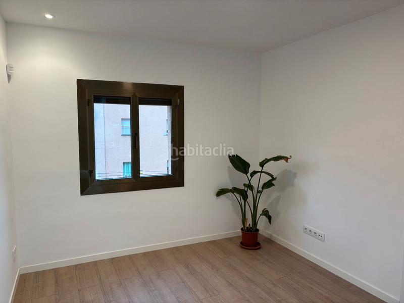 Foto c2598b39-d60a-4c3a-b864-c460897bbeea. Pis amb calefacció a Turó de la Peira Barcelona