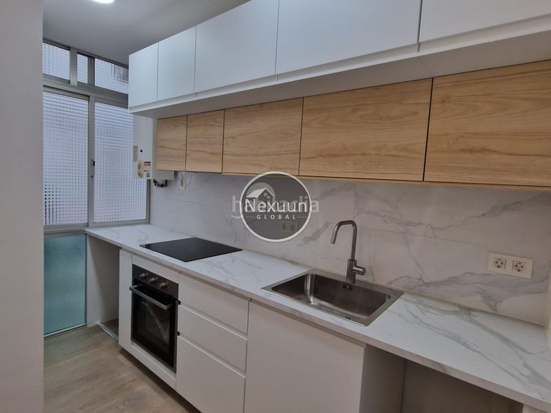 Foto 11e656f3-b8fe-4488-a823-ca642427c73e. Pis a Guinardó Barcelona