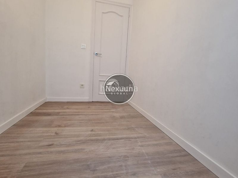 Foto 765b01d6-58da-475a-a5cc-069b3ce5b37d. Pis a Guinardó Barcelona