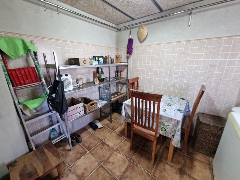 Foto 12d69bde-cadf-41a9-a7bc-a79b86ba3e0e. Masia amb xemeneia calefacció aparcament piscina a Preixens