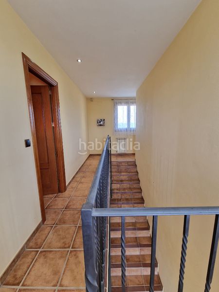 Foto 42204abf-84e3-4974-9005-4ad22b8cc610. Masia amb xemeneia calefacció aparcament piscina a Preixens