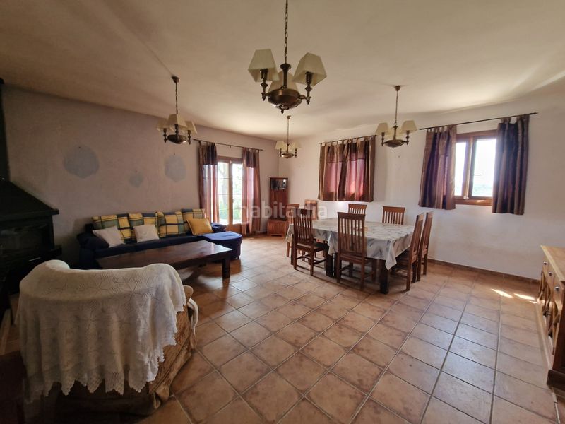 Foto 788cdc37-ec84-4db5-87c7-3eed3c5cbb8d. Masia amb xemeneia calefacció aparcament piscina a Preixens