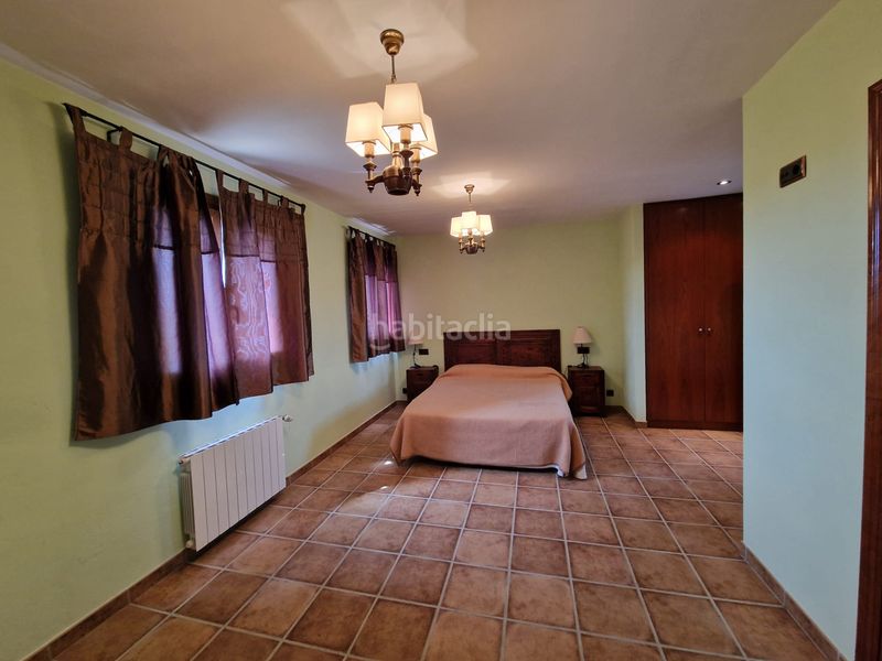 Foto 84c24fc9-0772-4801-ab01-bdd5d3cc3d47. Masia amb xemeneia calefacció aparcament piscina a Preixens