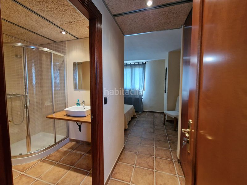 Foto 901e6883-9940-4df9-8f65-2ac21b8e6f96. Masia amb xemeneia calefacció aparcament piscina a Preixens