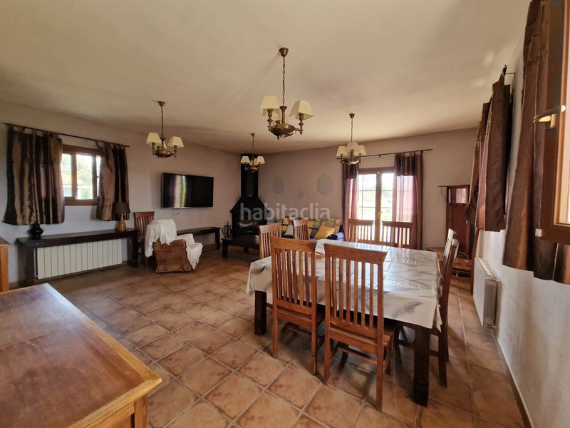 Foto a1adc5e8-d6e8-476a-a460-7d9052dadde6. Masia amb xemeneia calefacció aparcament piscina a Preixens