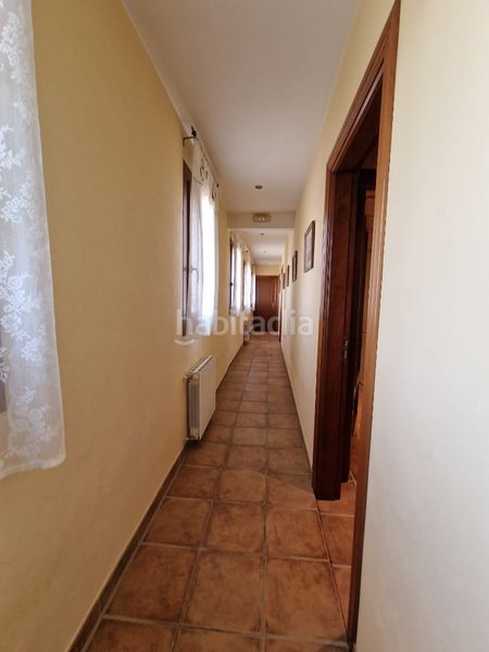 Foto a40847fe-61a5-4f0e-8bec-37936b65e0e3. Masia amb xemeneia calefacció aparcament piscina a Preixens