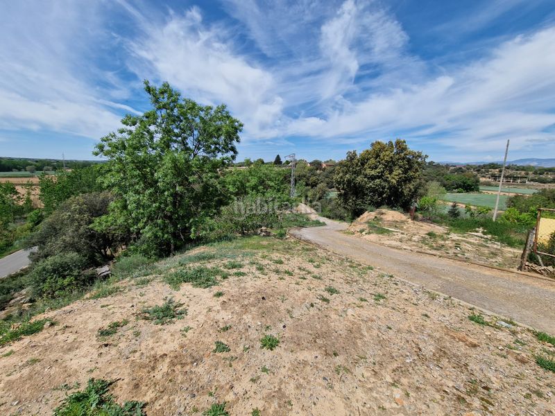 Foto ab3c90c6-197f-4d60-a197-79d0a5c6778b. Masia amb xemeneia calefacció aparcament piscina a Preixens