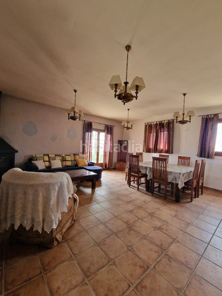 Foto b7132a4e-e534-4f86-bb1b-9b0ea08f3fa8. Masia amb xemeneia calefacció aparcament piscina a Preixens