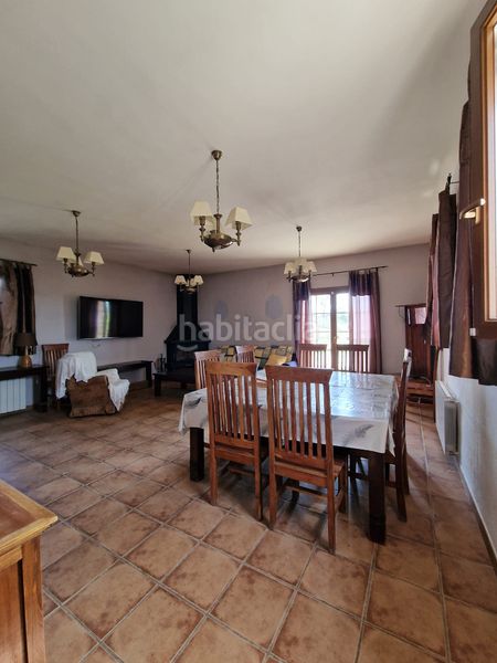 Foto d46c64ec-b63d-4fb3-a70f-7075bdd85822. Masia amb xemeneia calefacció aparcament piscina a Preixens