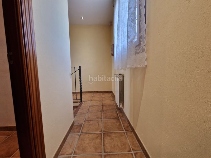 Foto f0786570-ad9f-4b96-8ca5-ca645c28f4cb. Masia amb xemeneia calefacció aparcament piscina a Preixens