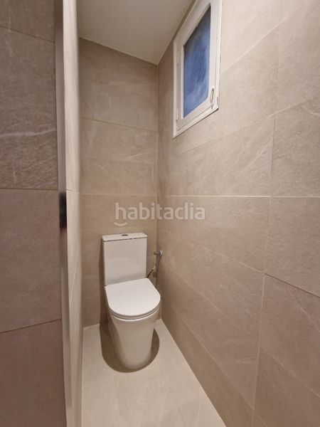 Foto 9fac7abf-26fd-4dd9-8b60-f4109dfbb22d. Local comercial a Porta Barcelona