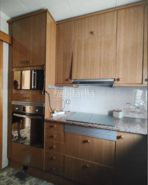Foto 9ba9c581-cd93-44af-b4f1-b0f5865054d2. Casa amb calefacció a Vallbona Barcelona