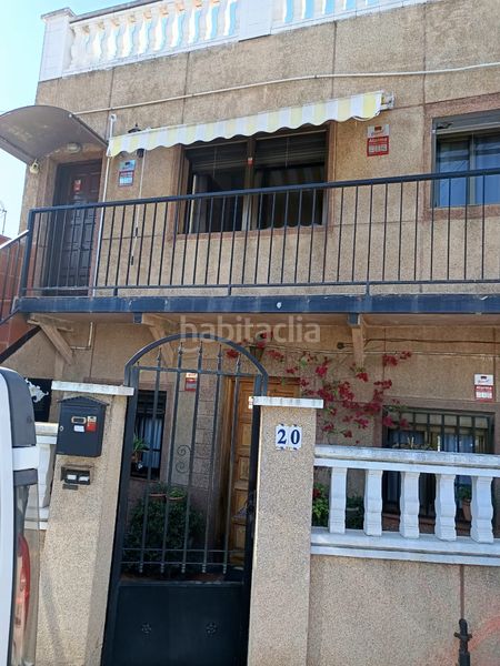Foto de629935-ccf0-48d5-a973-ccbf6bbccc7b. Casa amb calefacció a Vallbona Barcelona