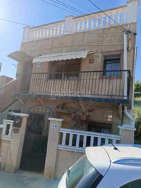 Foto e418763c-8e64-49d0-8848-315e71237595. Casa amb calefacció a Vallbona Barcelona