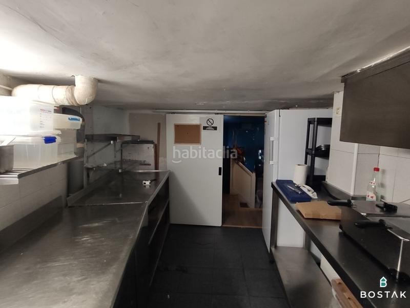 Foto 18fdaf01-5794-49e7-a49d-e935d3f8b08c. Alquiler local comercial local de hostelería en alquiler en abando, zona mazarredo, salida de humos en Bilbao