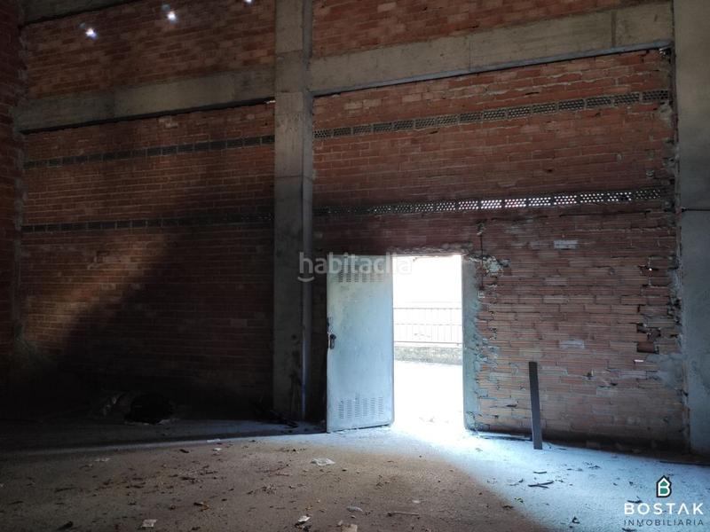 Foto 850c940a-f4ee-40d4-b5d2-f7d6119db279. Location local commercial dans Miribilla Bilbao