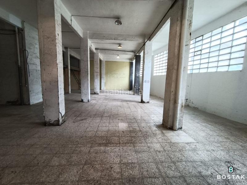 Foto af8b94ff-3a76-4e94-83bd-b9933bbe0931. Local commercial dans La Peña Bilbao