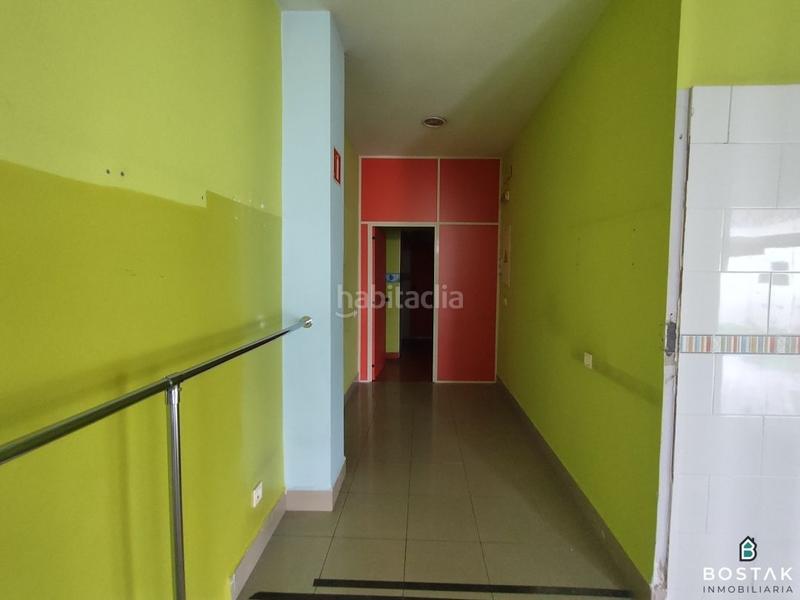 Foto 4305f548-53b9-439c-b50f-d6f372ebb074. Alquiler local comercial local alquiler en San Adrián, zona avenida San Adrián en Bilbao