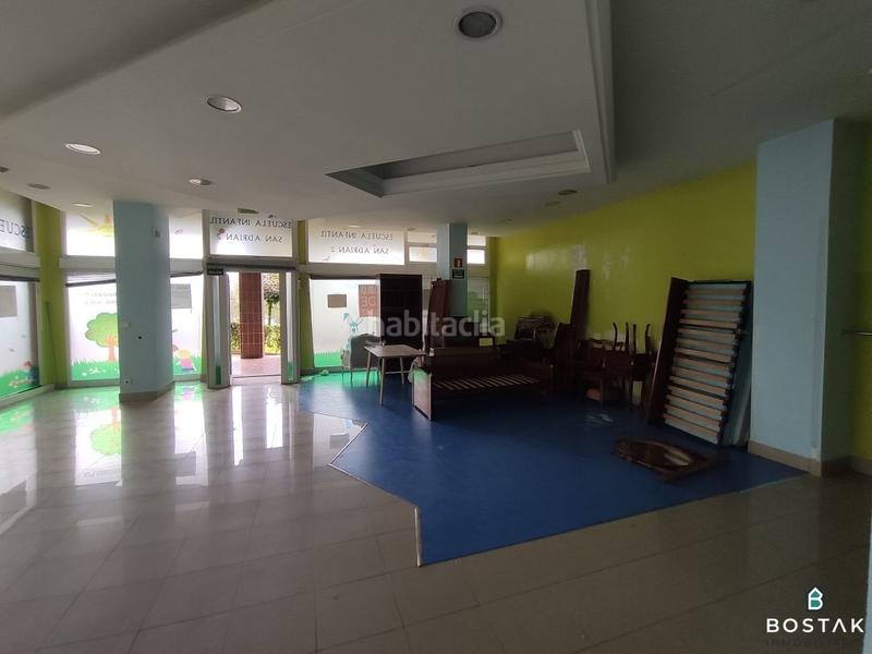 Foto f645f077-755f-44ff-8435-79a6f9813d4e. Alquiler local comercial local alquiler en San Adrián, zona avenida San Adrián en Bilbao