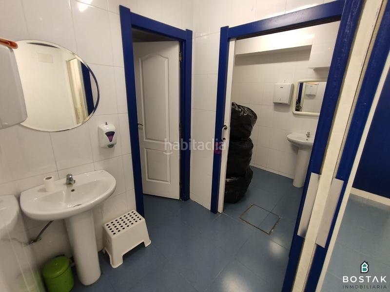 Foto a32771d3-5a5f-4fff-b9ab-f42f3c78c485. Local commercial dans Atxuri Bilbao