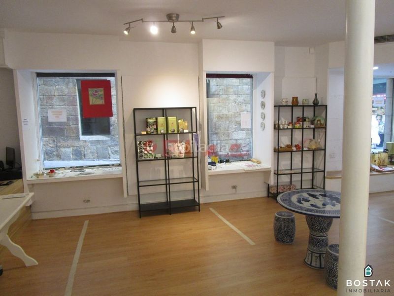 Foto 73b10528-dfb2-48b2-9e57-4a306cd5ddb8. Local comercial a Casco Viejo Bilbao