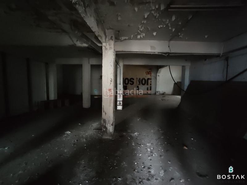 Foto 8998d680-d1fe-47ae-b68f-4fddaf521360. Local comercial a Atxuri Bilbao