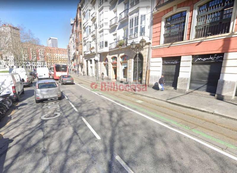 Foto f2d4bb80-a75a-406f-bb6c-2cb95292ebb3. Local comercial a Casco Viejo Bilbao