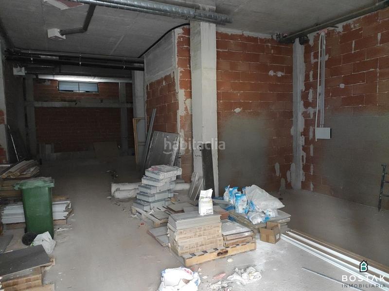 Foto da1a2f98-3c0f-41d4-b49d-f6844fb9803b. Location local commercial dans Zabala Bilbao