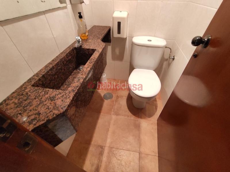 Foto f70e5c52-e0bf-4ad9-8650-20b069931535. Lloguer local comercial a San Adrián Bilbao