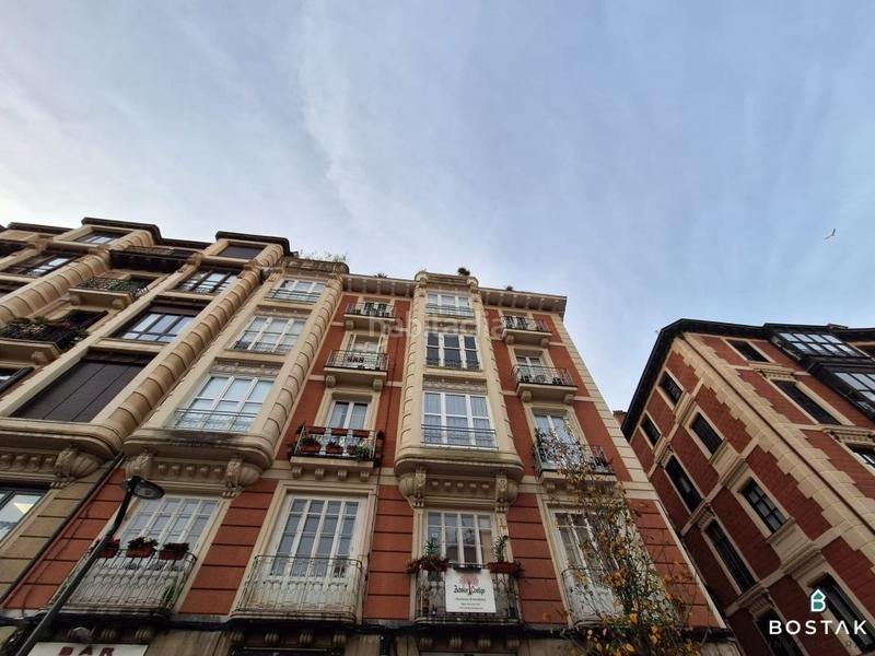 Foto 4f37b730-9c41-41ba-9500-eecf02e617c0. Piso plaza pio baroja en Albia Bilbao