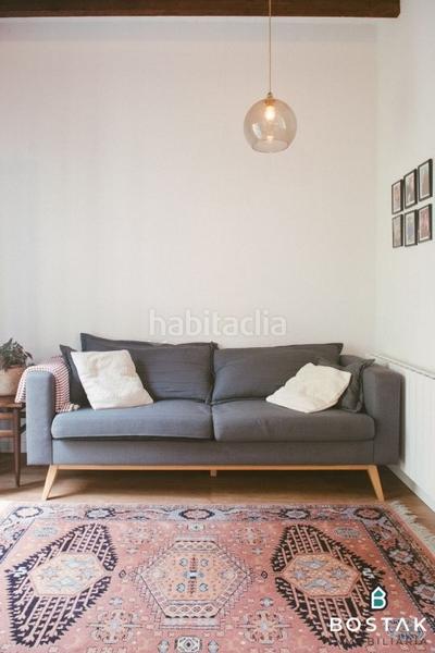 Foto 5ba6644c-9823-4e9e-98e3-1794ae75c20c. Piso  en venta la vieja, plaza 3 pilares, recién reformado en Bilbao