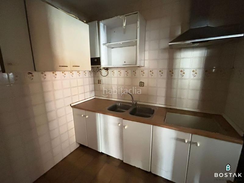 Foto 0ef95568-e4fd-4b9a-b6c7-54c5eca0acc2. Affitto locale commerciale in Zurbaran Bilbao