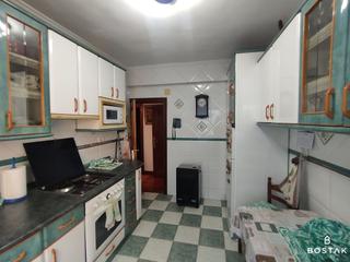Appartamento in San Fransisco. Piso en venta en san francisco, zona cortes, hormigón, ascensor