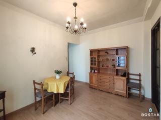 Appartement en Solokoetxe. Piso en venta en casco viejo, zona fika. balcn.