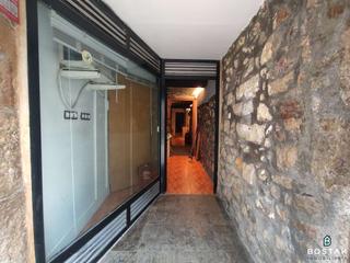 Lloguer Local Comercial a Casco Viejo. Local alquiler encasco viejo, zona barrenkale