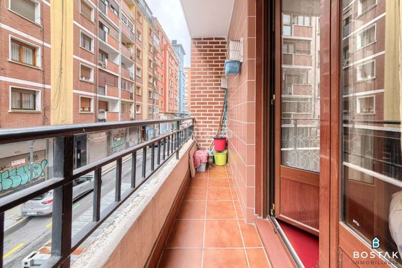 Foto 03e6d7bd-fb86-4dbc-80b2-99360e7fb7f7. Rent flat with heating in Solokoetxe Bilbao