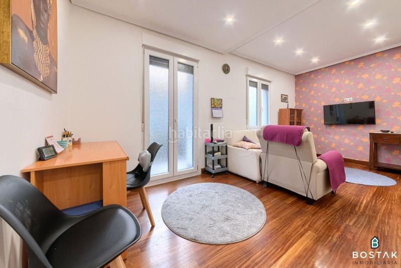 Foto 0190ecce-7ba0-4b70-ada9-70143f3524a9. Piso  en venta la vieja, balcón en Bilbao la vieja Bilbao