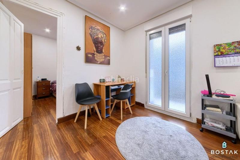 Foto b1dac3fe-9dc9-417c-9d10-9906ccd4e9b8. Piso  en venta la vieja, balcón en Bilbao la vieja Bilbao