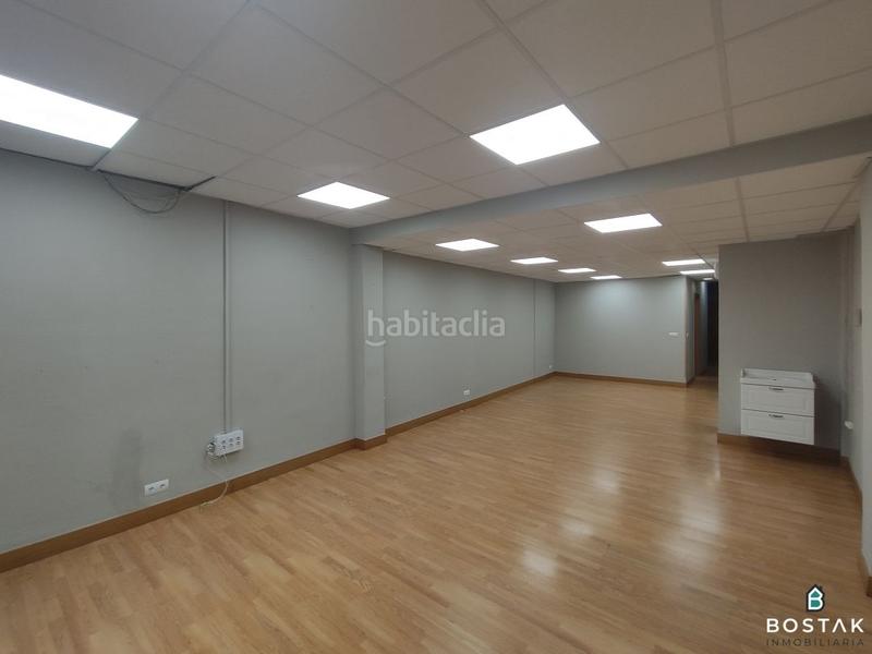 Foto 5403fe39-49a2-4adf-8224-27a92b634cb2. Alquiler oficina  en alquiler en Plaza Circular. perfectamente preparada para funcionar. en Bilbao