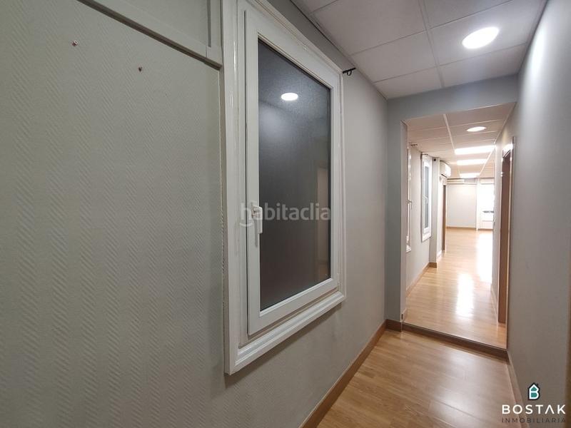 Foto 7e538976-2360-4ea6-8b6f-7f5be486e699. Rent office space with heating in Plaza Circular Bilbao