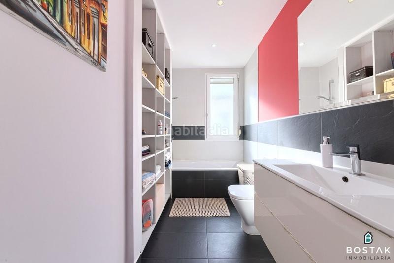 Foto 0171b733-ffa3-42bf-98df-ff3b3b4abccc. Flat with heating in Begoña Bilbao