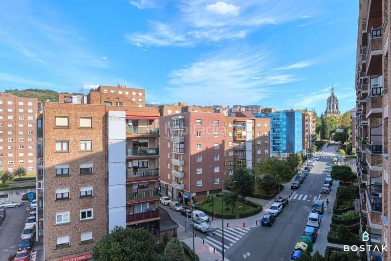 Foto 715cb078-000e-4d18-8f11-794c73d63416. Flat with heating in Begoña Bilbao