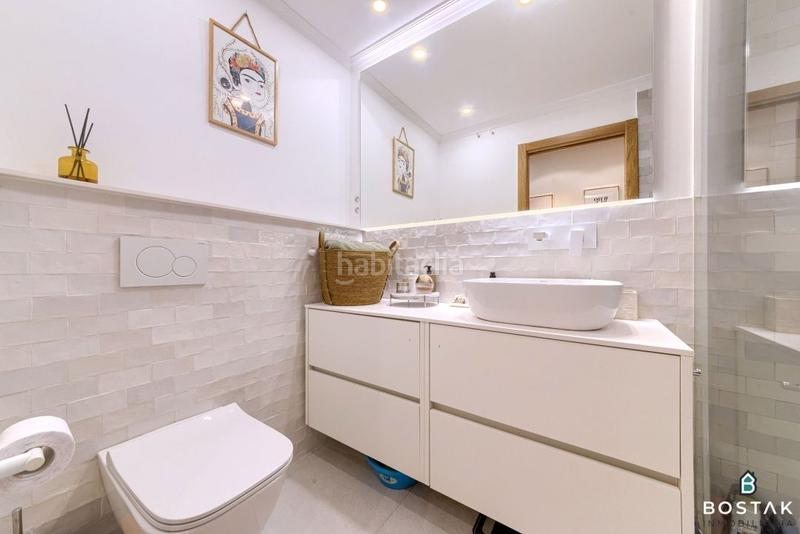 Foto 75929a56-9014-47fa-b54a-b12d0c48628d. Piso espectacular vivienda en la plaza del gas en Bilbao