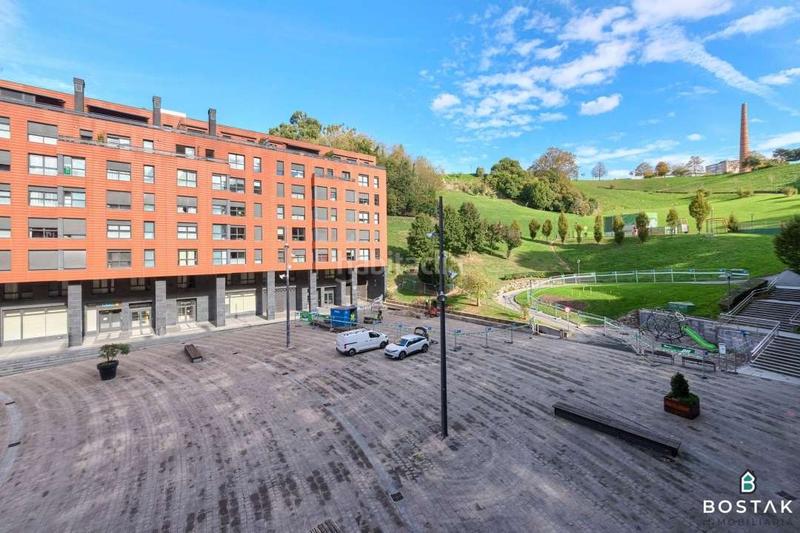 Foto b73d0472-b5ea-4c57-bb19-cbd9d65b6ce8. Piso espectacular vivienda en la plaza del gas en Bilbao