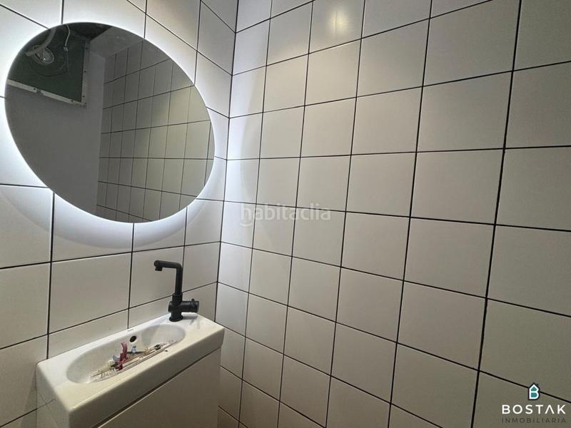 Foto 5a871c5a-e136-494f-a972-bbf3f9890bf7. Location local commercial dans uribitarte pasealekua 1 dans Bilbao