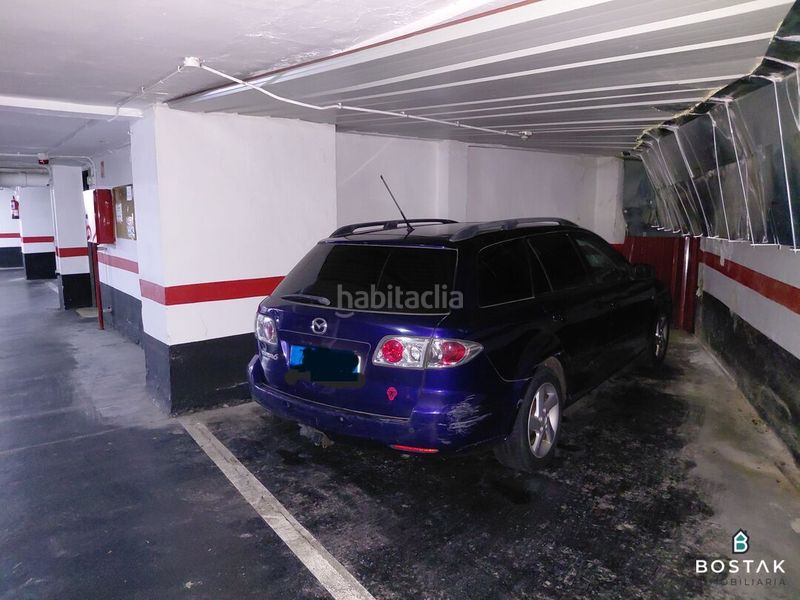 Foto d4424c46-fbae-4af9-ba26-24e35c2a247f. Aparcament cotxe a Iralabarri Bilbao