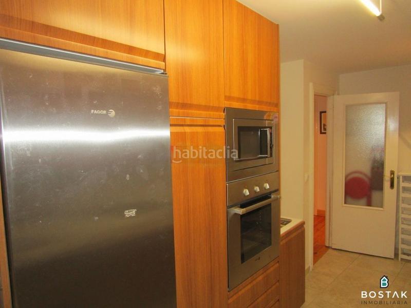 Foto 7579343b-c151-40ae-8f78-31485fbe9468. Etagenwohnung mit heizung in Casco Viejo Bilbao