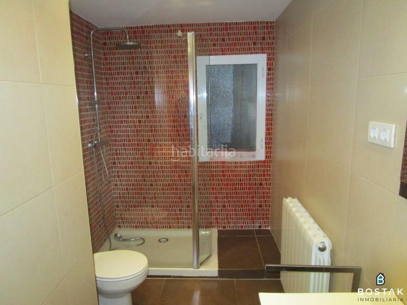 Foto cebe7f02-3f08-4963-8506-213d6ae35a21. Etagenwohnung mit heizung in Casco Viejo Bilbao