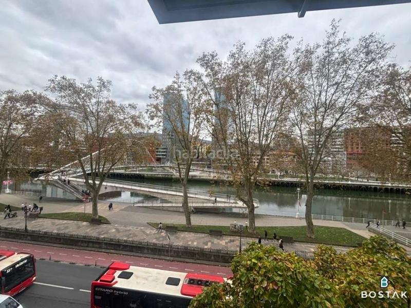 Foto 92ea62f5-5a19-45ae-bd47-c25eb9844414. Location bureau dans campo de volantín pasealekua 24 dans Bilbao